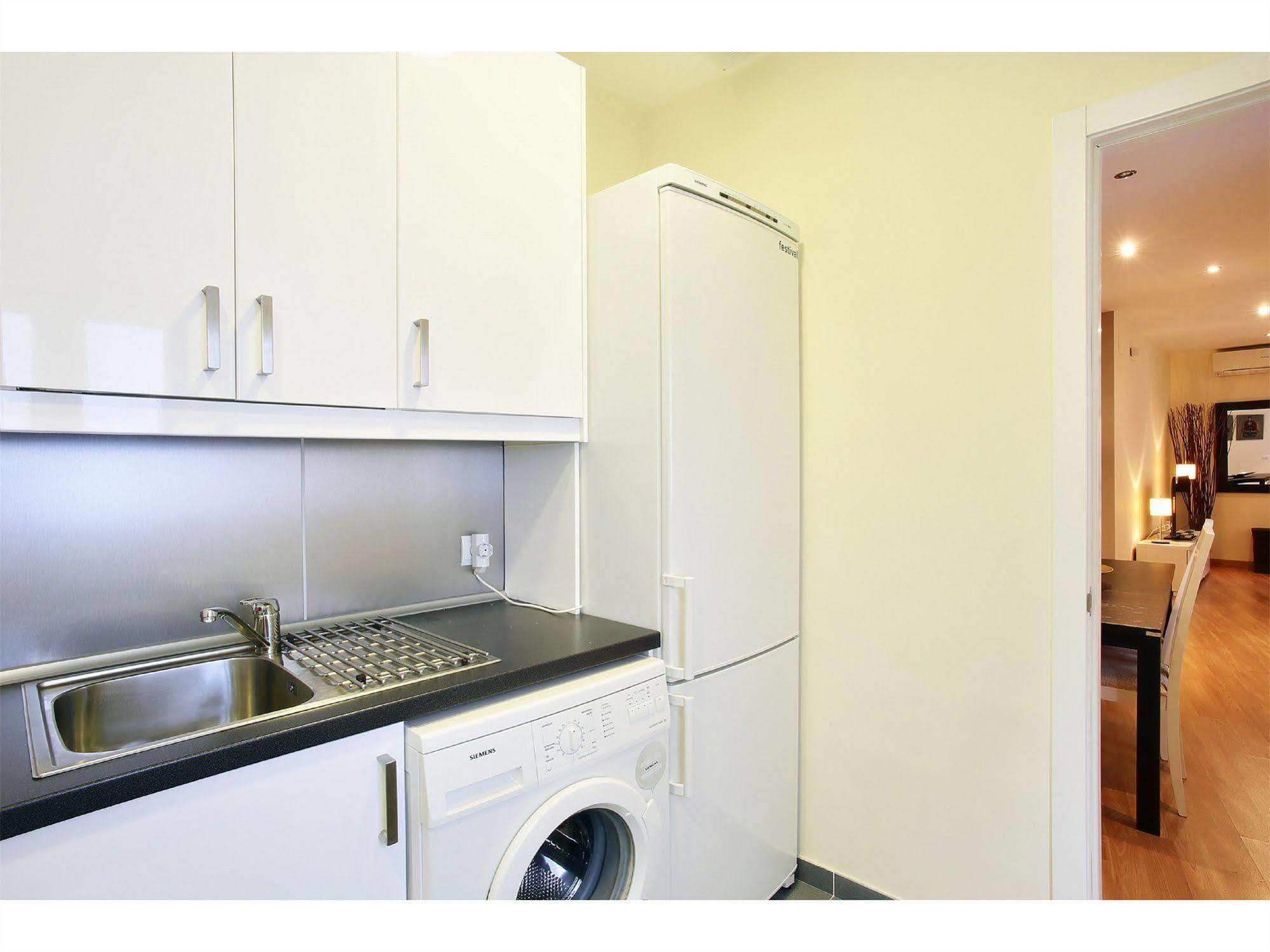 Apartamentos Unisierra Malaga Exterior photo